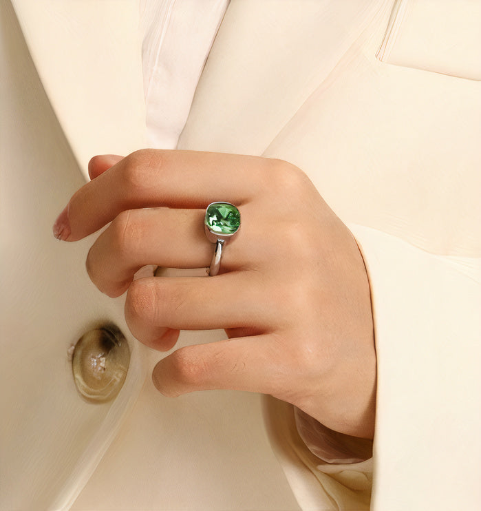 Vintage Green Glass Ring