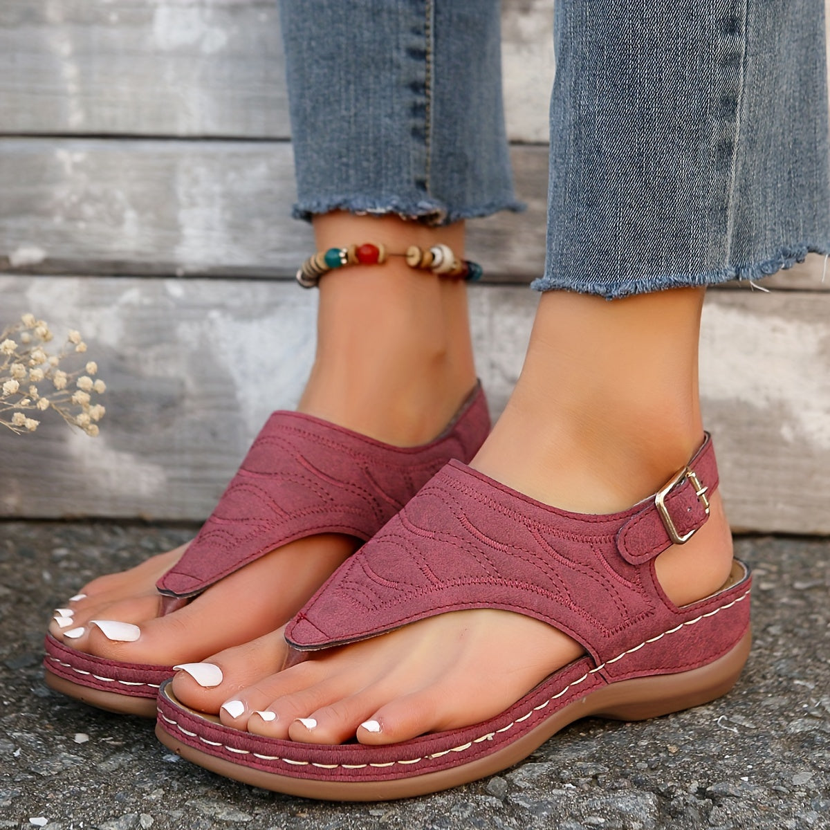 Breeze Clip Toe Sandals - Built-in support