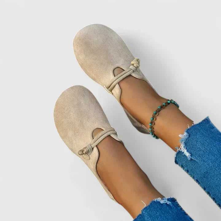DEMI – CHIC SLIP-ON LOAFER MULES