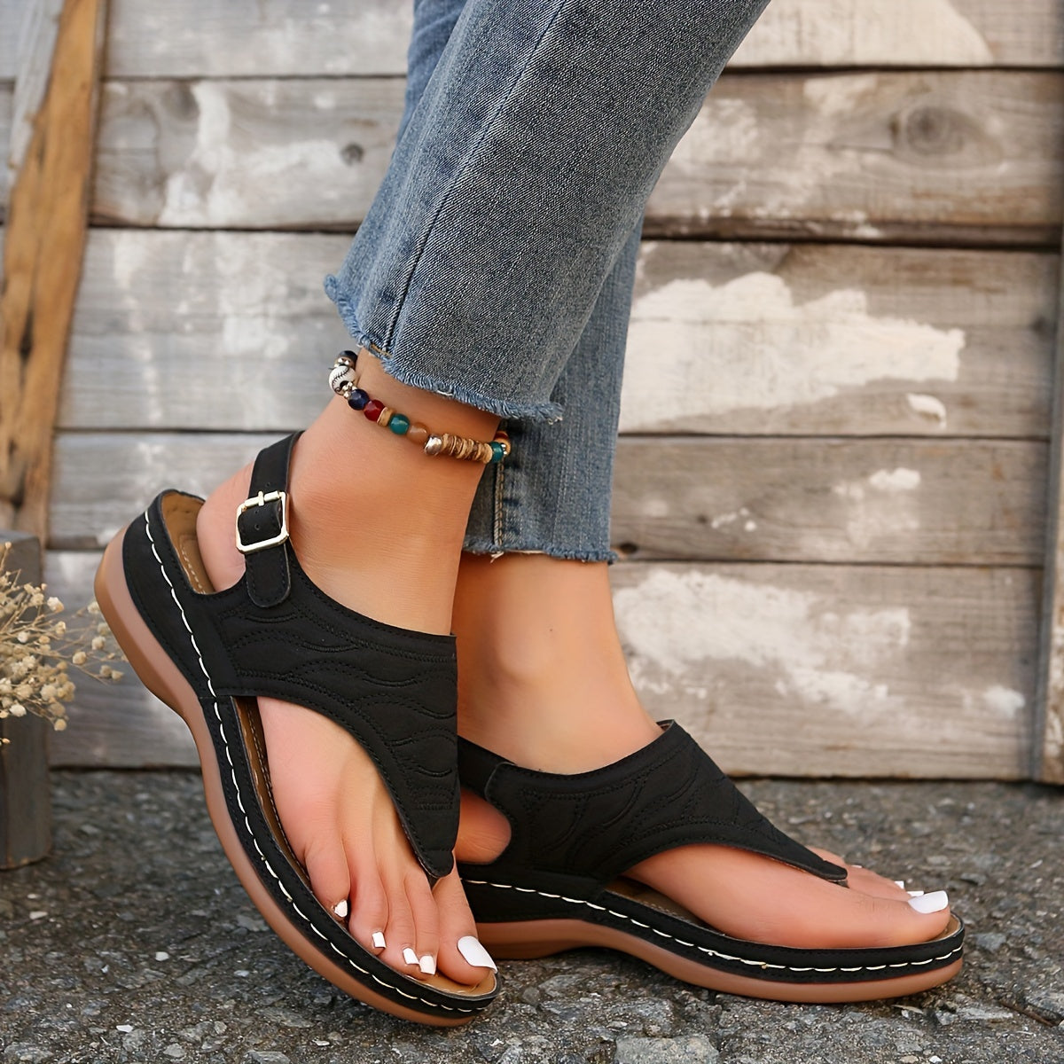 Breeze Clip Toe Sandals - Built-in support