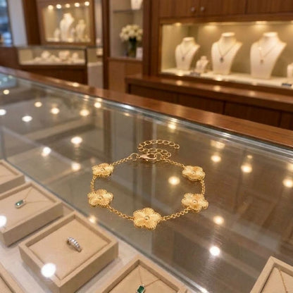 Florielle Bloom Charm Gold Bracelet