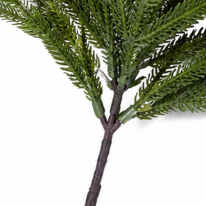 Duskglow – Lit Pine Branches That Spread Warmth, Not Clumps