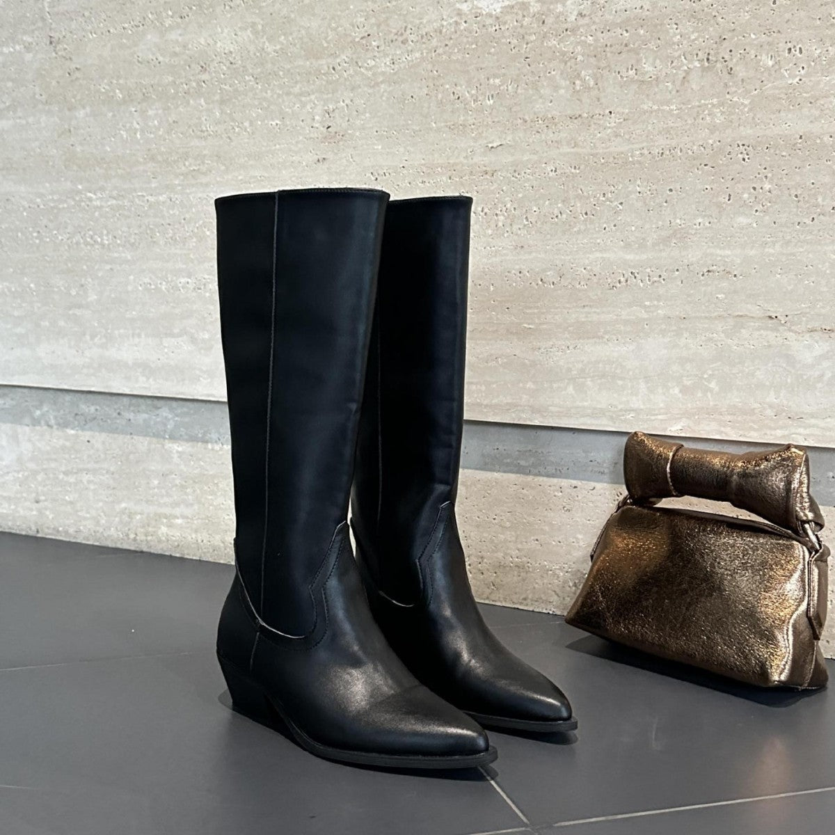 AURA™ - Sleek High-Rise Boots