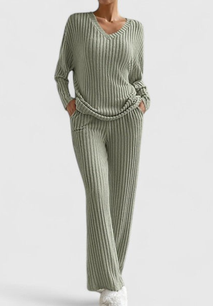 Angeline™ Comfortable Set