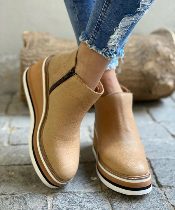 AVA – CHIC PLATFORM SUEDE ANKLE BOOTS