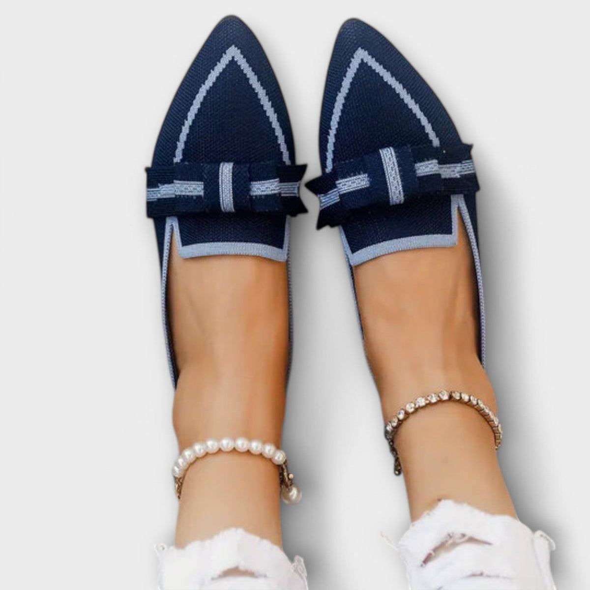 Flat Women's Shoes with Knot Design
