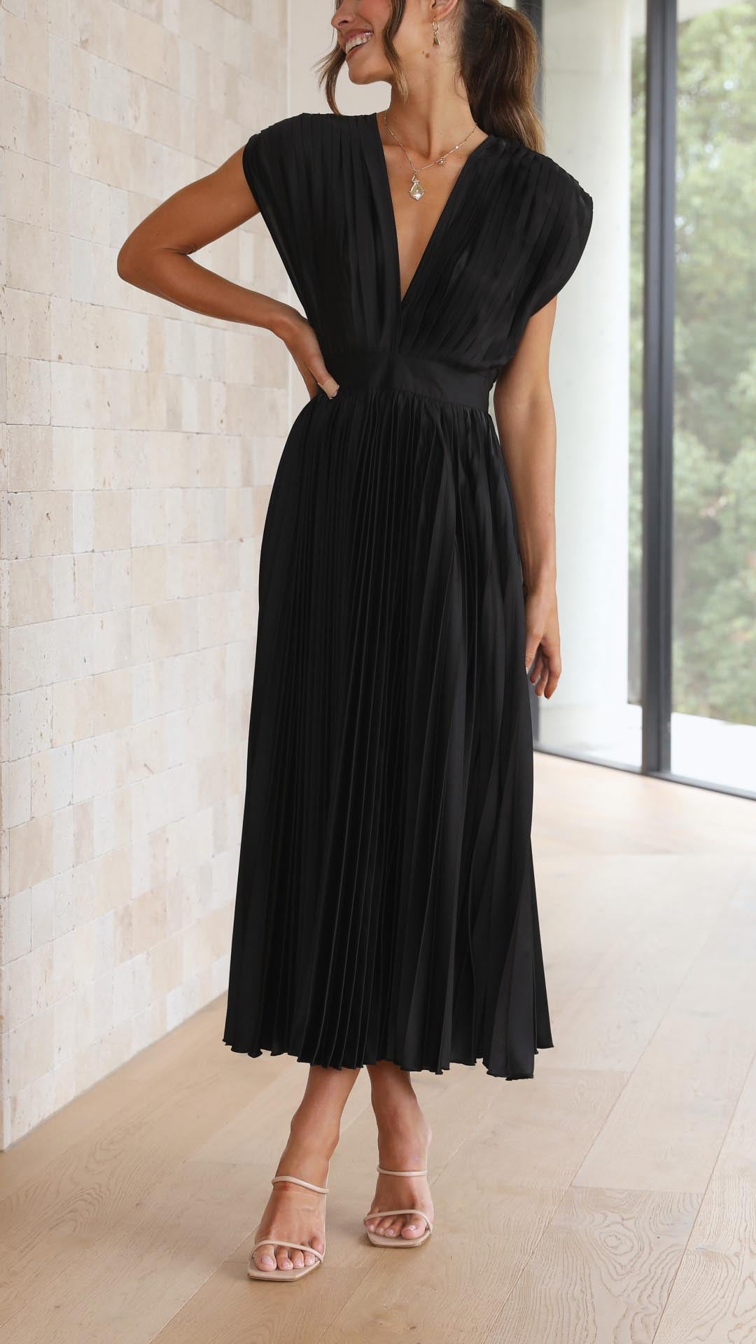 ALIYAH – ELEGANT PLEATED MIDI DRESS