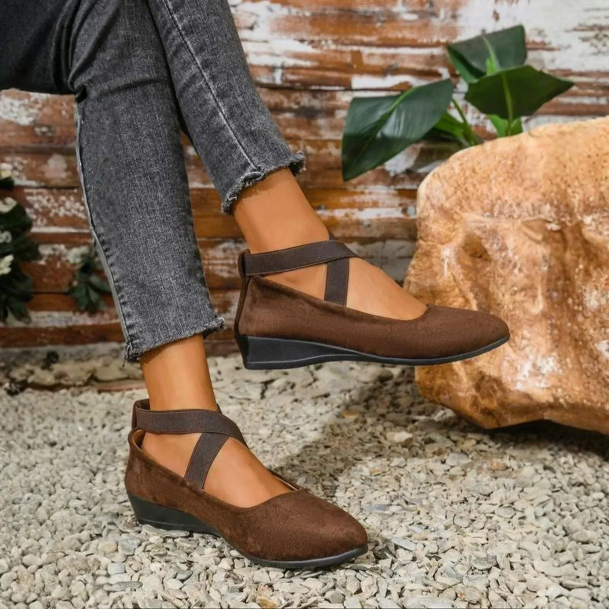 Viga™ | Closed Wedge Ballerina Flats