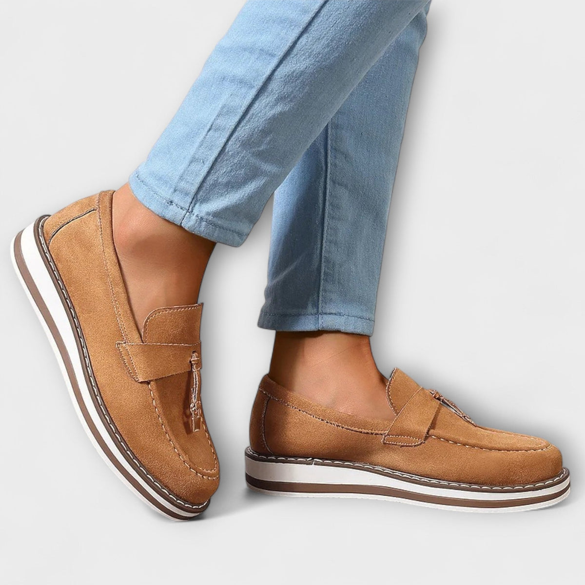 Halo – Everyday Boots with Round Toe