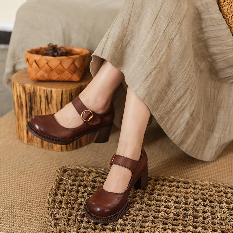 Verity - Classic Vintage Leather Round Toe Shoes