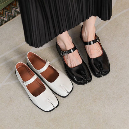 Dahlia - Vintage Women’s Split Toe Shoes
