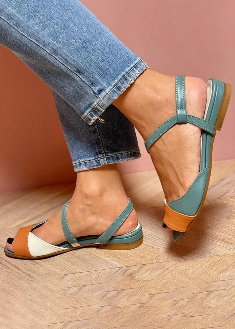 Clarisse - Summery & Stylish