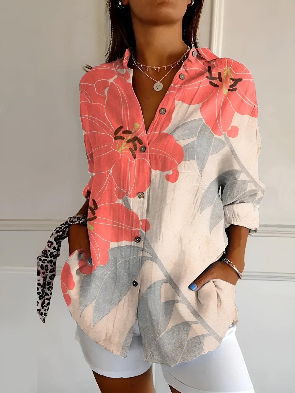 DESIREE FLORAL BLOUSE WITH BUTTON PLACKET